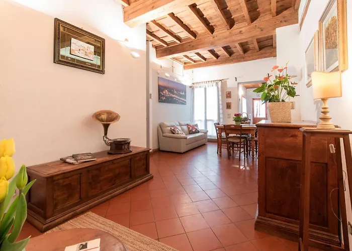 Apartament Pepi Dining At The Sunrise Florencja