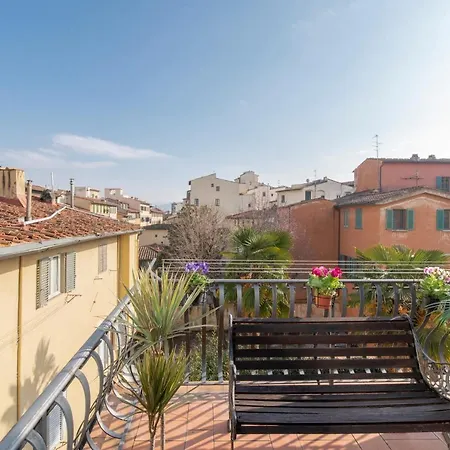 Apartment Pepi Dining At The Sunrise Florence