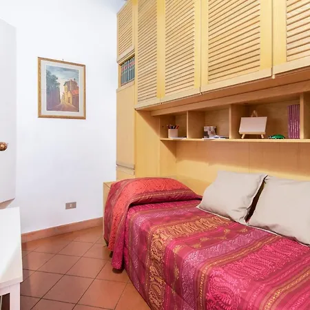 Apartment Pepi Dining At The Sunrise Florence